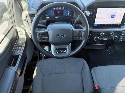 2025 Ford F-150 — photo 16 view