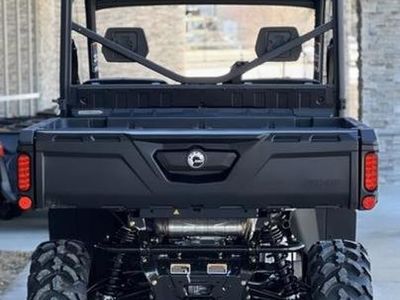2025 Can-Am Defender DPS HD10 - Photo 7