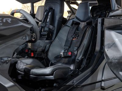 2025 Can-Am Maverick R Max X RS - Photo 17
