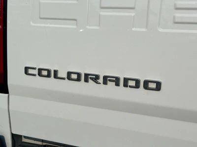 2021 Chevrolet Colorado — photo 11 view