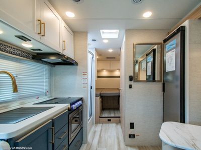 2026 Thor Motor Coach Quantum Sprinter - Photo 11