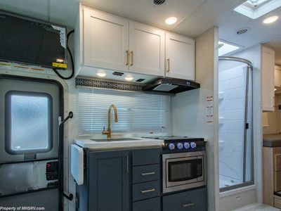2026 Thor Motor Coach Quantum Sprinter - Photo 12