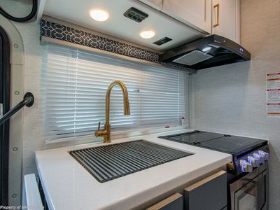 2026 Thor Motor Coach Quantum Sprinter - Photo 14