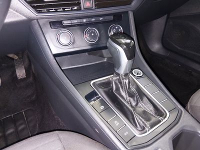 2024 Volkswagen Jetta — photo 16 view