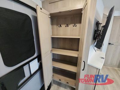 2025 Forest River RV Rockwood Ultra Lite - Photo 27