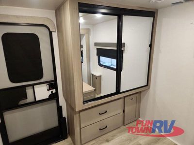 2025 Forest River RV Rockwood Ultra Lite - Photo 49
