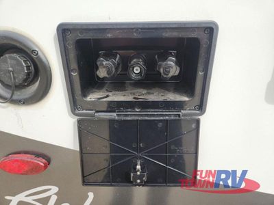 2025 Forest River RV Rockwood Ultra Lite - Photo 8
