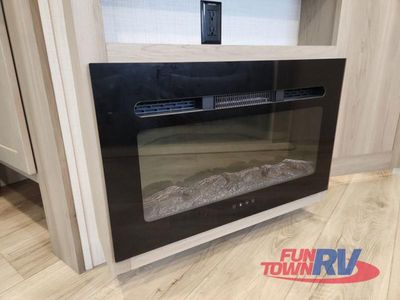 2025 Forest River RV Rockwood Ultra Lite - Photo 37