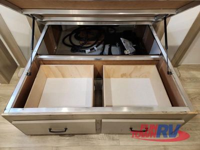 2025 Forest River RV Rockwood Ultra Lite - Photo 47