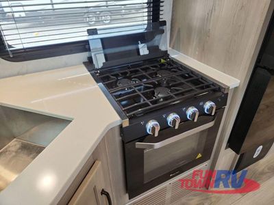 2025 Forest River RV Rockwood Ultra Lite - Photo 23