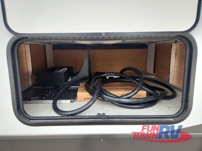 2025 Forest River RV Rockwood Ultra Lite - Photo 7