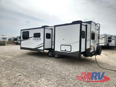 2025 Forest River RV Rockwood Ultra Lite - Photo 4