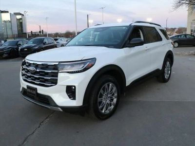 2026 Ford Explorer Active in White Metallic — front three-quarter view
