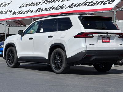 2026 Toyota Grand Highlander Hybrid - Photo 6