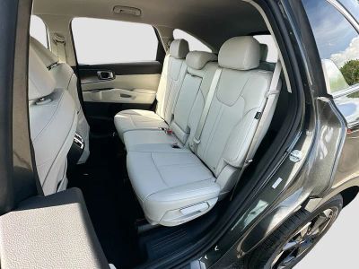 2026 Kia Sorento Hybrid — photo 24 view