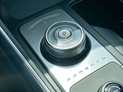 2026 Kia Sorento Hybrid — photo 17 view