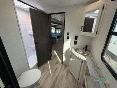 2026 Venture RV SportTrek - Photo 32