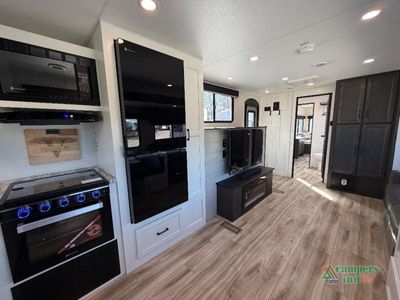 2026 Venture RV SportTrek - Photo 15