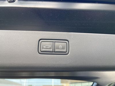 2026 Hyundai IONIQ 9 — photo 12 view