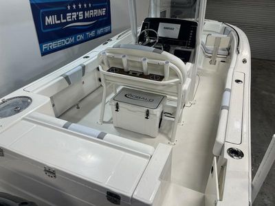 2026 Robalo R230 - Photo 5