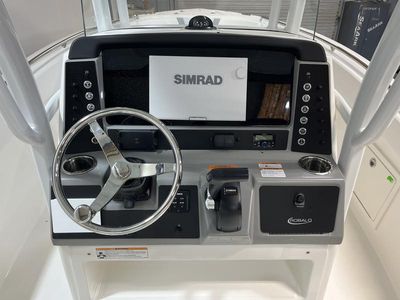 2026 Robalo R230 - Photo 11