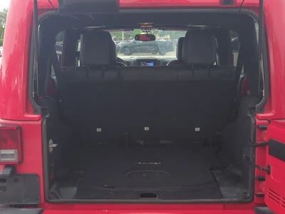 2017 Jeep Wrangler — photo 13 view