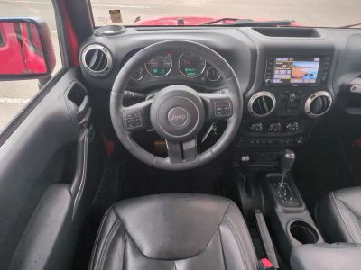 2017 Jeep Wrangler — photo 16 view
