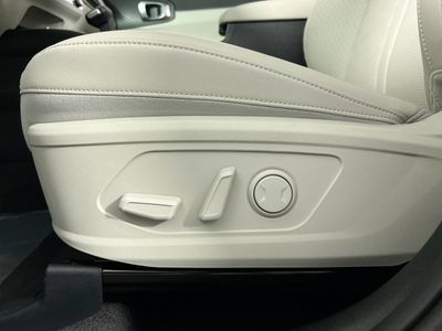 2026 Kia Sorento - Photo 13