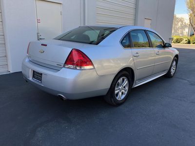 2016 Chevrolet Impala - Photo 4