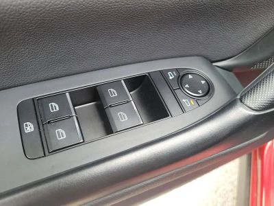 2025 Mazda CX-50 Hybrid — photo 21 view