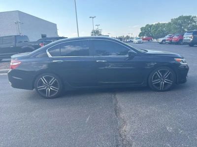 2016 Honda Accord Sedan - Photo 2