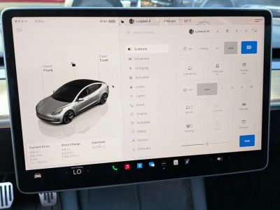 2022 Tesla Model 3 - Photo 16