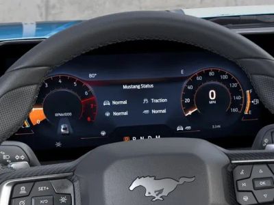 2026 Ford Mustang - Photo 13