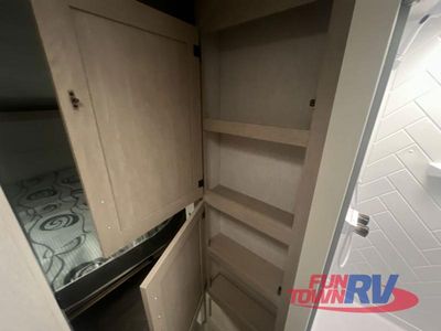 2024 Forest River RV Wildwood X-Lite - Photo 38