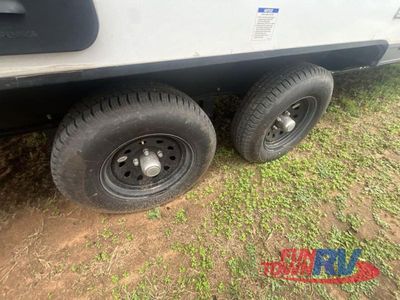 2024 Forest River RV Wildwood X-Lite - Photo 11