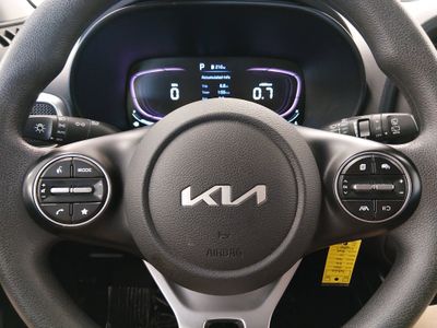 2024 Kia Soul — photo 12 view