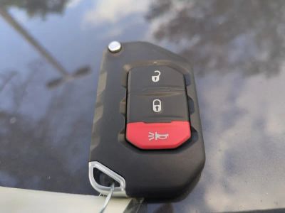 2026 Jeep Wrangler — photo 29 view