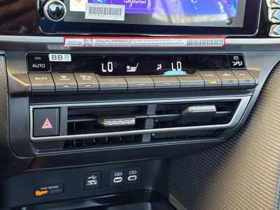 2026 Toyota Camry - Photo 22