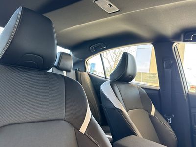 2026 Toyota Camry - Photo 17