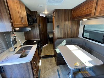 2025 Winnebago Minnie Winnie - Photo 8