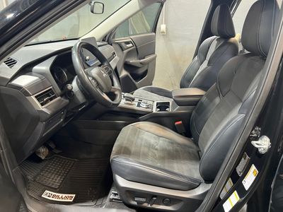 2024 Mitsubishi Outlander — photo 10 view