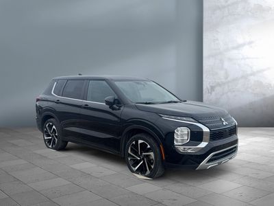2024 Mitsubishi Outlander — photo 9 view