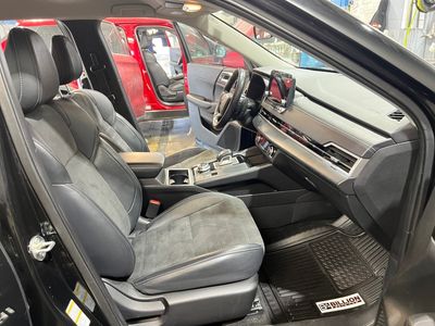 2024 Mitsubishi Outlander — photo 16 view