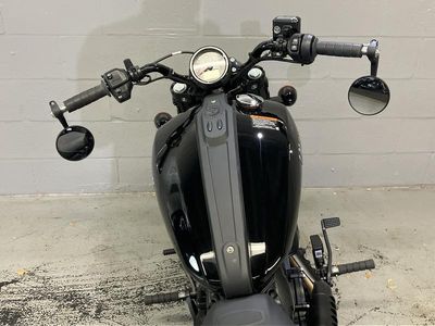 2025 Indian Motorcycle Scout Bobber Limited Black Metallic - Photo 15