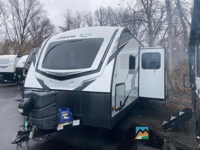 2022 Jayco White Hawk 27RB — front three-quarter view