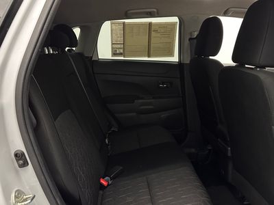 2023 Mitsubishi Outlander Sport — photo 28 view