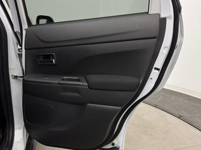 2023 Mitsubishi Outlander Sport — photo 27 view
