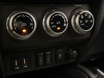 2023 Mitsubishi Outlander Sport — photo 14 view