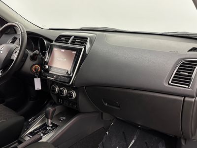 2023 Mitsubishi Outlander Sport — photo 30 view