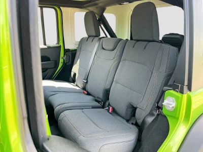 2025 Jeep Wrangler — photo 22 view